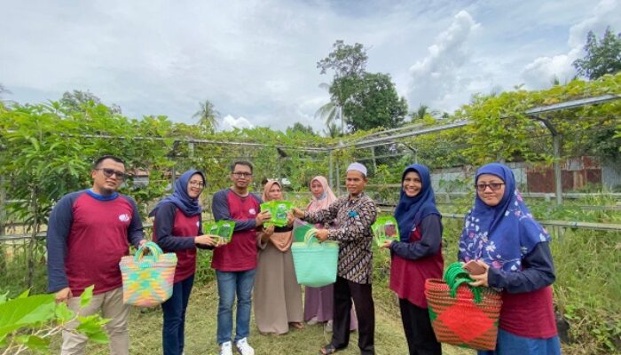 BPJamsostek Langsa Berikan Bibit Tanaman Pangan Ke Kelompok Tani