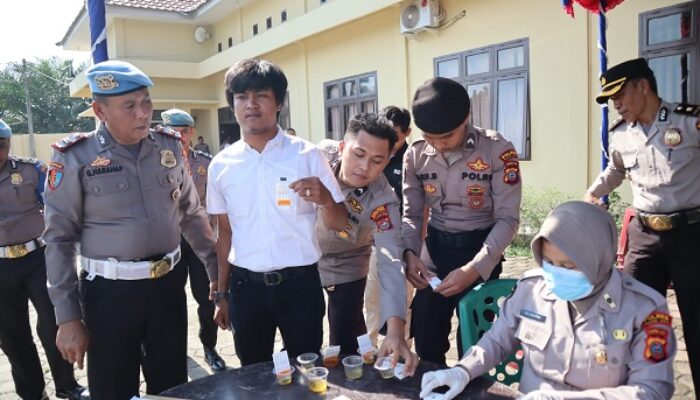 Personel Polres Palas Ikuti Tes Urine Dalam Operasi Gaktiblin