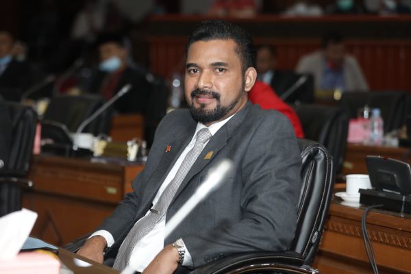 Ketua Komisi I DPR Aceh, Iskandar Usman Al Farlaky, S.Hi, M.Si. Waspada/Muhammad Ishak