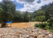 Aktivitas Pertambangan Di Sungai Batangnatal Sengsarakan Warga
