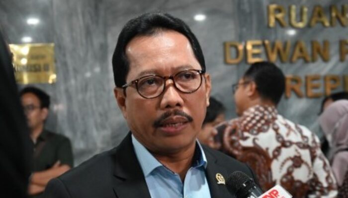 Komisi II Belum Terima Penjelasan KPU Majukan Jadwal Pendaftaran Capres-Cawapres