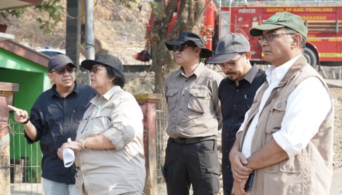 Menteri LHK Siti Nurbaya Kaji Cara Cegah Kebakaran Di TPA