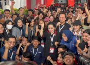 Momen Megawati Foto Bersama Wartawan Peliput Rakernas IV PDIP