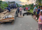 Banjir Simeulue Amblaskan Ruas Jalan Provinsi