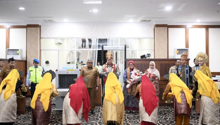 Sekda Dan Forkopimda Sambut Kedatangan Kapolda Aceh Yang Baru