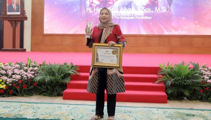 Terima KWP Award 2023, Himmatul: Jadi Pemicu Untuk Terus Berjuang