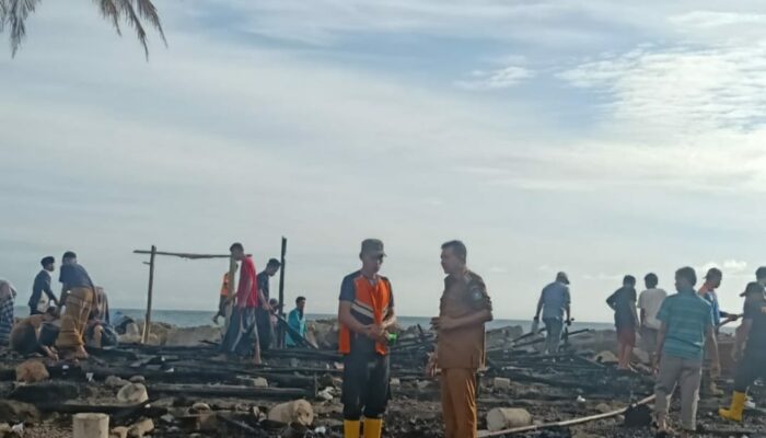 Pesantren Darul Ihsan Labuhan Haji Terbakar, 30 Rangkang Rata Dengan Tanah