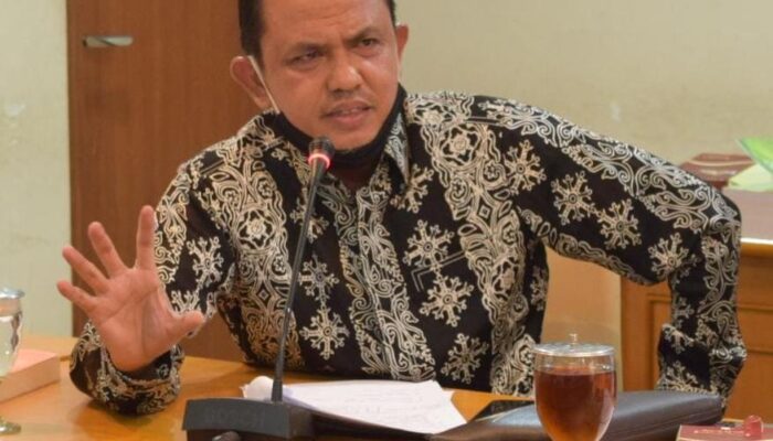 Emosi Galian C Tanpa Izin Terus Beroperasi, Abdul Rahim Siregar Pukul Meja