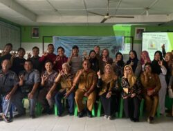 Pengabdian Masyarakat, Dosen Fakultas Farmasi USU Beri Pelatihan Pemanfaatan Limbah Tempurung Kelapa di Desa Pematang