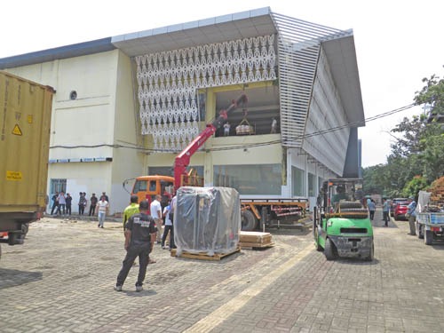 Mesin Dan Peralatan Boling Tiba Di Sport Center Pancing Mesin Dan Peralatan Boling Tiba Di Sport Center Pancing