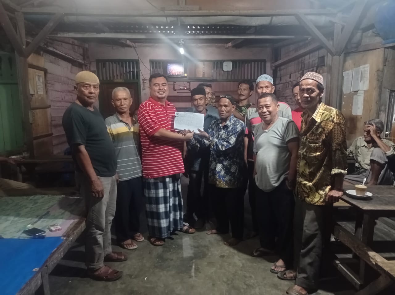 Ketua DPRK Agara Beri BPJS Petani