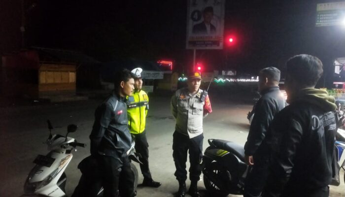 Personel Polres Bener Meriah Patroli Malam Cegah Balap Liar