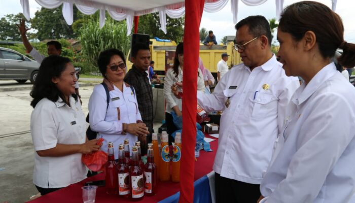 Bupati Toba Tinjau Pasar Murah di Laguboti