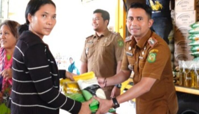 Warga Medan Kota Antusias Sambut Pasar Murah Keliling