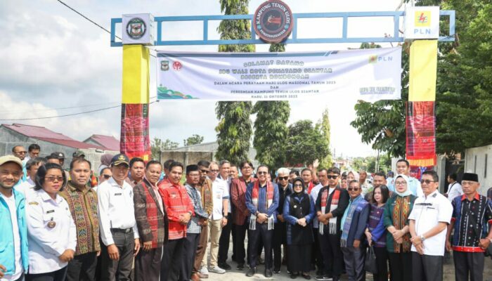 Wali Kota Resmikan Kampung Tenun Ulos P. Siantar 