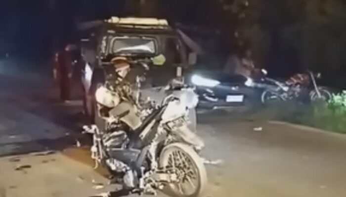Pelajar SMA Kritis Tabrak Pick Up