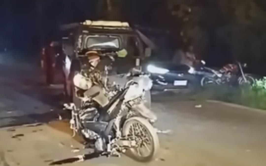 Pelajar SMA Kritis Tabrak Pick Up