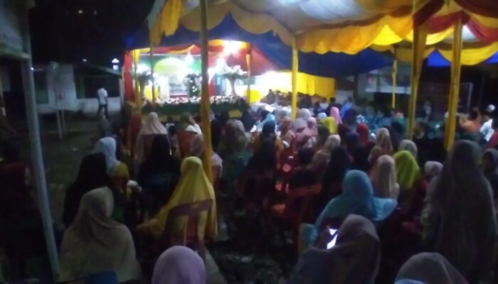 Masyarakat Blang Ara Gampong Antusias Saksikan Ceramah Maulid