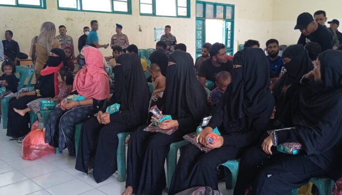 Tanpa Ada Boat, 36 Warga Rohingya Terdampar Di Pesisir Pantai Bireuen