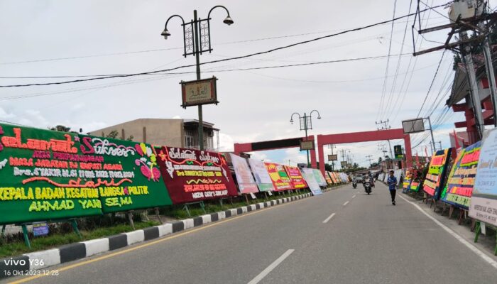 Pendopo Bupati Agara Dibanjiri Papan Bunga Ucapan Selamat