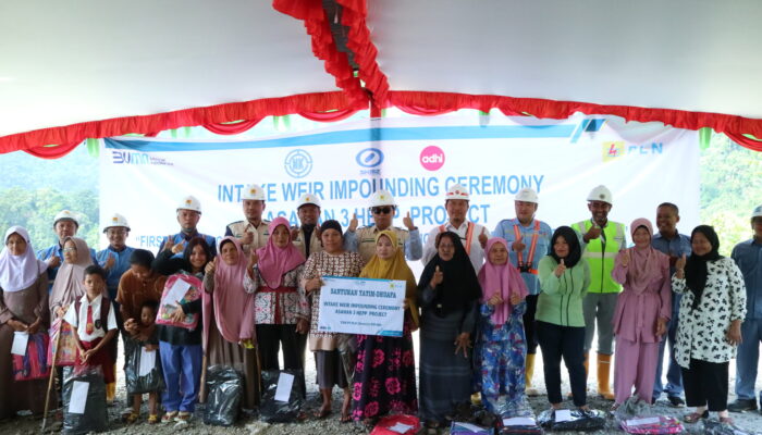 YBM PLN Salurkan Zakat Maal Di Sekitar Proyek PLTA Asahan 3