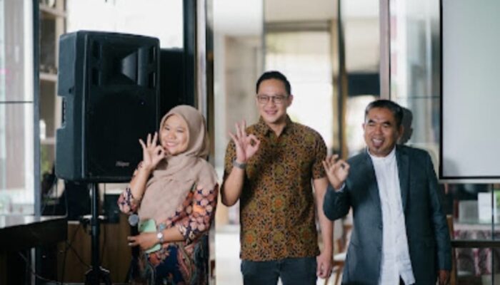 Hari Batik Nasional, Hotel GranDhika Setiabudi Medan Gelar Belajar Membatik