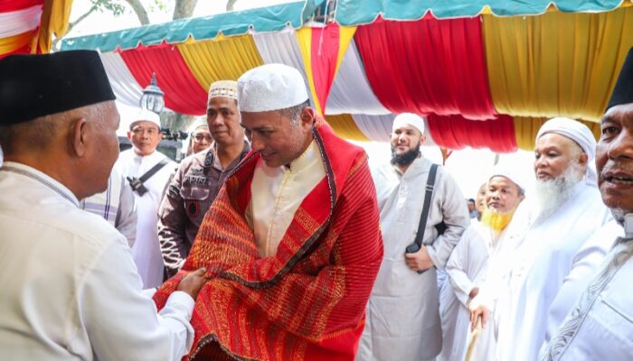Musa Rajekshah Hadiri Tabligh Akbar Muslim Samosir