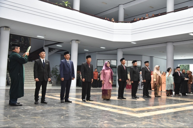 Rektor Unimed Lantik Wakil Rektor, Dekan Dan Ketua Lembaga
