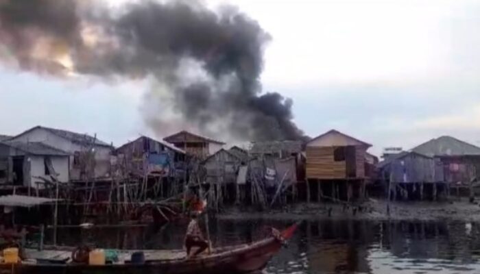 Lokasi Penyimpanan BBM Curian Terbakar