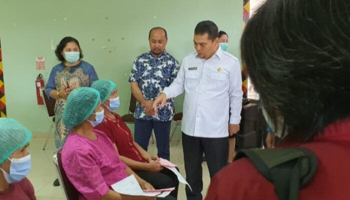 Dinas Kesehatan Sumut Gelar Operasi Katarak Di Kepulauan Nias