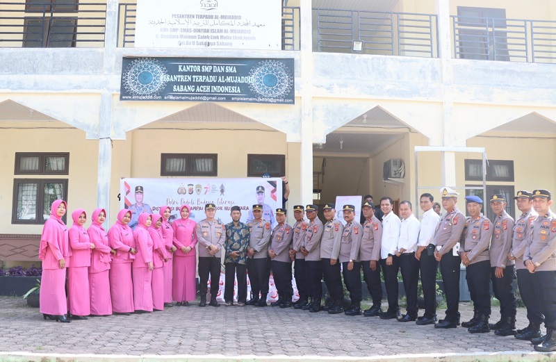 Polres Sabang Bersama Bhayangkari Laksanakan Polri Peduli Budaya Literasi Polres Sabang Bersama Bhayangkari Laksanakan Polri Peduli Budaya Literasi