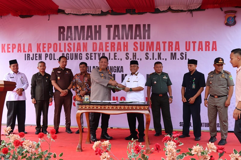 Polres Palas Terima Bantuan Satu Mobil Operasional Dari Pemkab