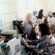Insan Brilian BRI BO Tanjungbalai mengenakan batik pada Hari Batik Nasional (HBN). Waspada/Ist