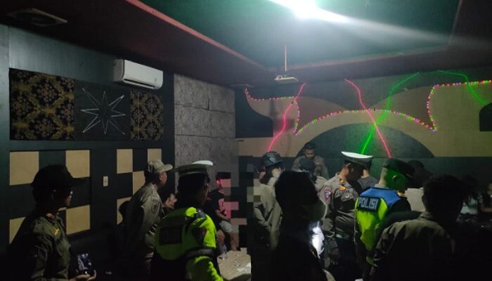 Dugem Di Tresya, 12 Pengunjung Dan Ekstasi Diamankan