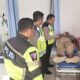 Personel Satlantas Polresta Deliserdang saat melakukan evakuasi. (Waspada/ist)