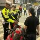 Polres Pematangsiantar melaksanakan KRYD dan patroli gabungan dalam menciptakan situasi yang aman dan kondusif dengan sasaran penyakit masyarakat di wilayah hukum Polres, mulai Sabtu (7/10) pukul 22:00 sampai Minggu (8/10) dinihari.(Waspada-Ist).
