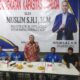 Anggota DPR-RI dari Fraksi Demokrat, Muslim SHI MM, saat menyampaikan paparannya dalam acara peningkatan kapasitas pemuda, di Habibie Kupi, Minggu (8/10) malam. Waspada/Rapian.