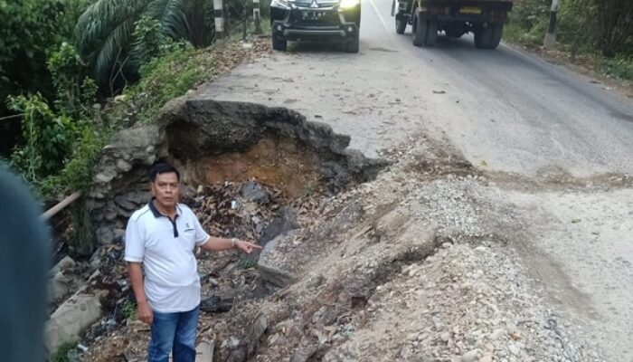 Proyek Multi Years Peningkatan Jalan Provinsi Di Palas Harus Tuntas