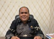 Kepala Dinas Ketahanan Pangan dan Pertanian Kota Binjai, Ralasen, saat memberikan keterangan soal pangan. (Waspada/Ria Hamdani)
