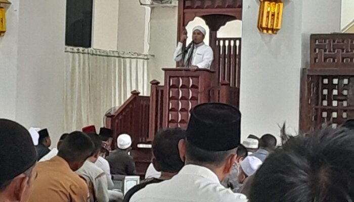 Khatib Ajak Jamaah Masjid Agung Panyabungan Bantu Palestina