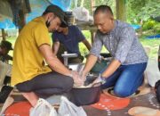 PKM Unsam Latih Pembuatan Pakan Ikan Dan Budidaya Cacing Sutera