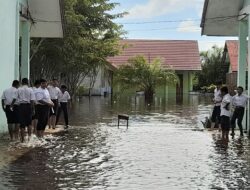 Sekolah Di Singkil Masih Libur Karena Banjir