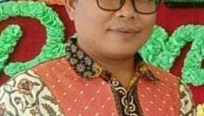 Jadi Marbot 8 Tahun, Antar Zainal Efendi Hasibuan Raih S1-S3