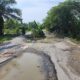 KONDISI jalan yang belum dikerjakan yang berada di titik dari Kecamatan Tanjung Beringin menuju Kecamatan Bandar Khalifah Desa Kayu besar yang berbatasan menuju Kabupaten Batubara. Waspada/Ist