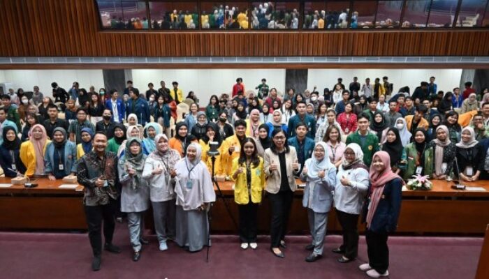 Melalui ‘Magang Di Rumah Rakyat’, Mahasiswa Diajak Lebih Mengenal Persidangan Di DPR