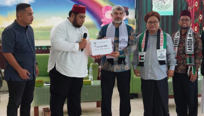 Siswa-siswi Sekolah IT Khairul Imam Donasi Dan Kirimkan Doa Untuk Para Syuhada Palestina