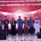 Foto bersama usai penyerahan penghargaan dan apresiasi kepada mitra stakeholder daerah dalam sembilan kategori pada Pertemuan Tahunan Bank Indonesia dengan tema “Sinergi Memperkuat Ketahanan dan Kebangkitan Ekonomi Nasional” di Convention Santika Dyandra Hotel Medan, Rabu (29/11) malam.