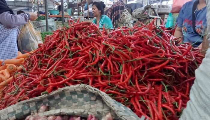Harga Cabai Bertahan Mahal, Kebutuhan Pangan Lain Naik