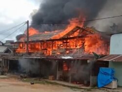 Kebakaran Dahsyat Di Sinunukan, 10 Rumah Hangus