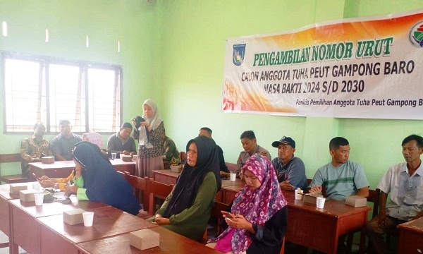 Pelatihan dan pemantapan Tupoksi bagi calon anggota TPG masa bakti 2024-2030, di Aula Kantor Geuchik Gampong Baro, Kecamatan Langsa Lama, Kota Langsa Kamis (16/11). Waspada/Munawar